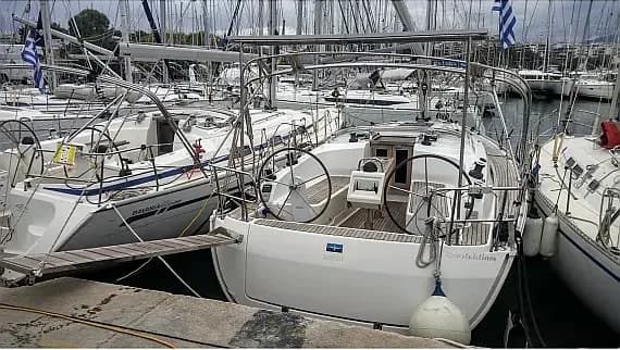Bavaria Cruiser 37 in Athens / Alimos Marina - image 1