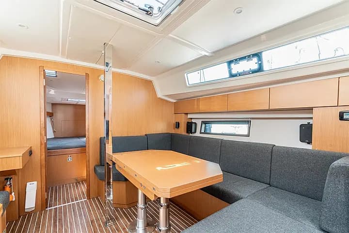 Bavaria C42 in Rhodes New Marina - Photo 5