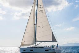 Bavaria C42 in Rhodes New Marina thumbnail 6