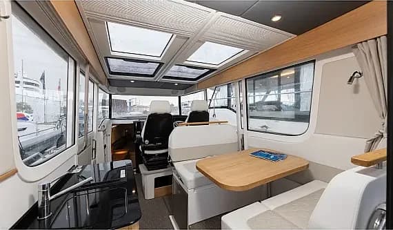 Nimbus Commuter C11 in Split / ACI Marina Split - Photo 3
