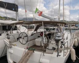 Sun Odyssey 519 in Salerno thumbnail 6