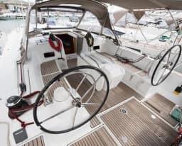 Sun Odyssey 519 in Salerno thumbnail 7