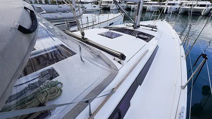 Dufour 390 in Marmaris Yacht Marina - Photo 5