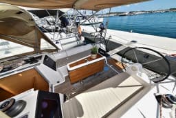 Dufour 350 Grand Large in Sukošan / D-Marin Dalmacija Marina thumbnail 12