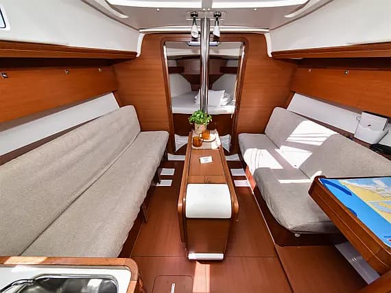 Dufour 350 Grand Large in Sukošan / D-Marin Dalmacija Marina - Photo 3