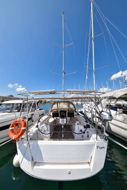 Dufour 350 Grand Large in Sukošan / D-Marin Dalmacija Marina thumbnail 7