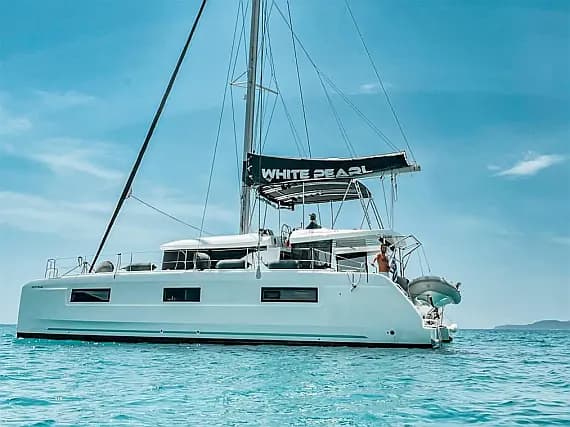 Lagoon 46 in Athens / Alimos Marina - image 1