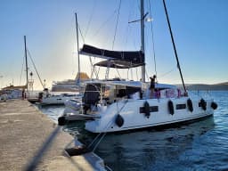 Lagoon 46 in Athens / Alimos Marina thumbnail 7