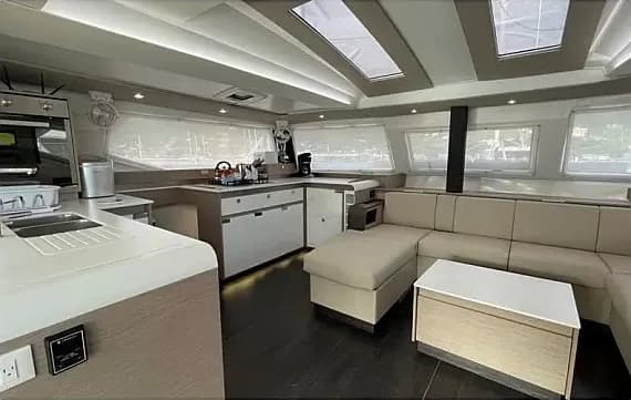 Elba 45 in Tortola / Road Town / Fort Burt Marina - Photo 3