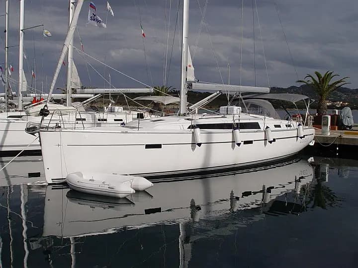 Bavaria Cruiser 51 in Sardinia / Portisco / Marina di Portisco - Photo 4