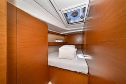 Sun Odyssey 490 in Sukošan / D-Marin Dalmacija Marina thumbnail 40