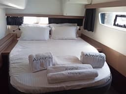 Isla 40 in Paros port thumbnail 19
