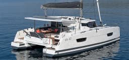 Isla 40 in Paros port thumbnail 29