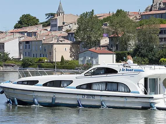 Elegance in Nieuwpoort / Westhoek Marina - image 1