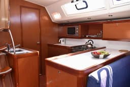 Oceanis 54 in Volos / Port of Volos thumbnail 6
