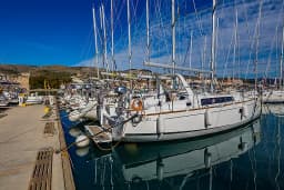 Oceanis 38.1 in Trogir / ACI Marina Trogir thumbnail 7