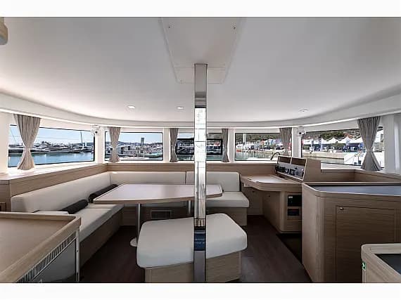 Lagoon 42 in Split / Port of Split / West Harbour - Photo 4