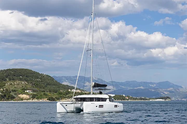 Lagoon 42 in Split / Port of Split / West Harbour - Photo 1
