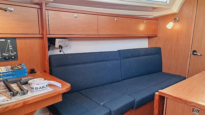 Bavaria Cruiser 34 in Lemmer - Photo 4