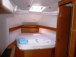 Sun Odyssey 439 in Marmaris Yacht Marina thumbnail 17