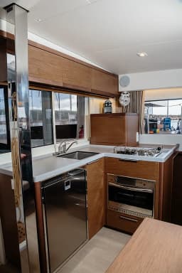 Lagoon 40 in Sardinia / Olbia / Marina di Olbia thumbnail 14