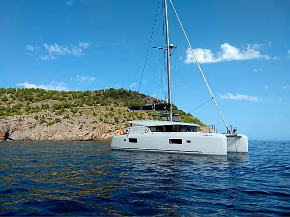 Lagoon 42 in Ibiza / Sant Antoni de Portmany Port - image 1