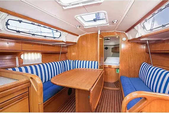 Bavaria 34 Cruiser in Corfu / Gouvia / D-Marin Marina Gouvia - Photo 3