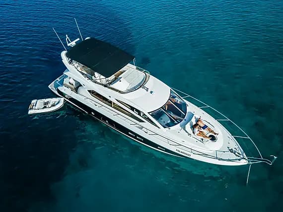 Sunseeker Manhattan 63 in Seget Donji / Marina Baotić - image 1