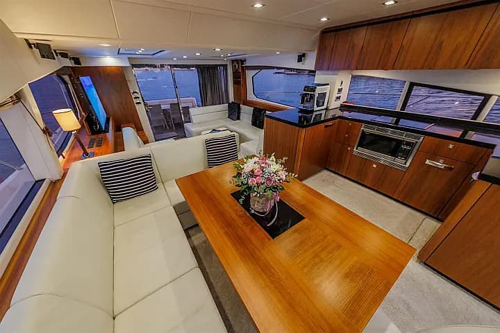 Sunseeker Manhattan 63 in Seget Donji / Marina Baotić - Photo 4