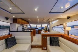 Sunseeker Manhattan 63 in Kaštel Lukšić / Port Kaštel Lukšić thumbnail 8