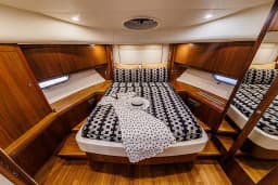 Sunseeker Manhattan 63 in Kaštel Lukšić / Port Kaštel Lukšić thumbnail 9