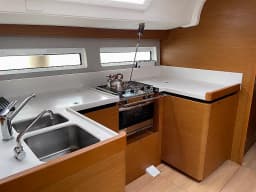 Sun Odyssey 490 in Volos / Port of Volos thumbnail 17