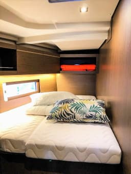 Oceanis 46.1 in Kefalonia / Sami Port thumbnail 7