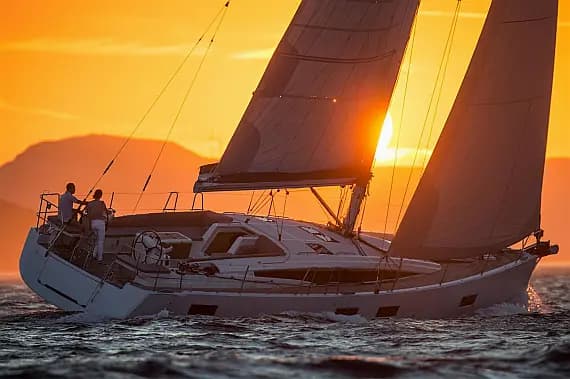 Jeanneau 54 in Dènia / Marina de Dènia - Photo 2