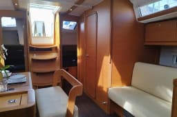 Dufour 430 in Sardinia / Portisco / Marina di Portisco thumbnail 18