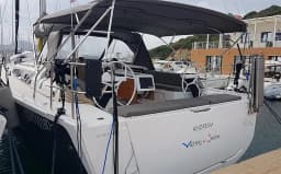Dufour 430 in Sardinia / Portisco / Marina di Portisco thumbnail 6