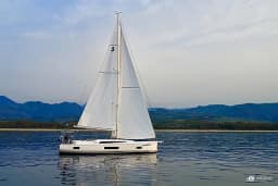 Oceanis 46.1 in Sicily / Furnari / Marina Portorosa thumbnail 7