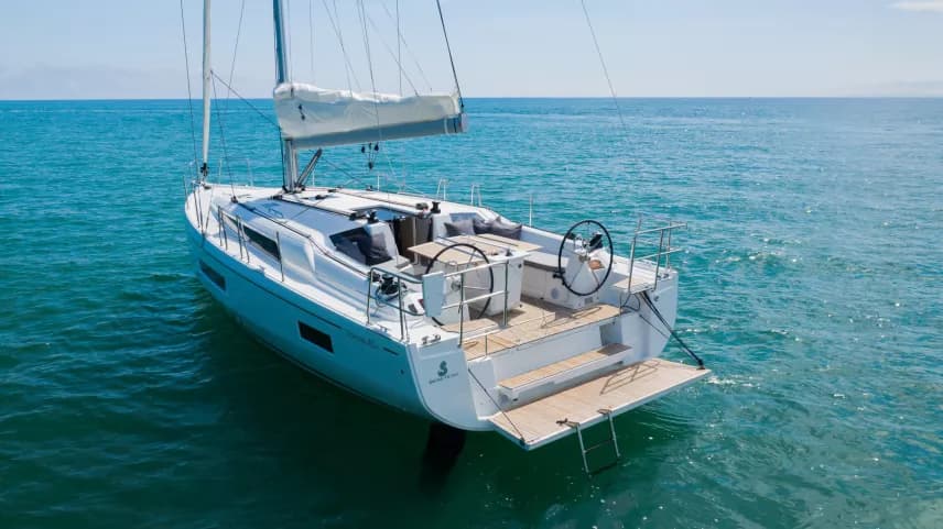 Oceanis 40.1 in Rhodes / Mandraki Port - image 1