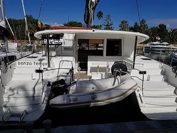 Lagoon 400 S2 in Sicily / Furnari / Marina Portorosa - Photo 1