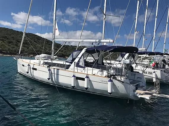 Oceanis 45 in Salerno / Marina d'Arechi - Photo 1