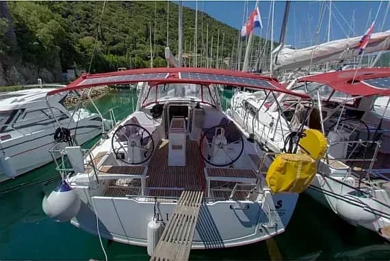 Oceanis 38.1 in Dubrovnik / ACI Marina Dubrovnik - Photo 1