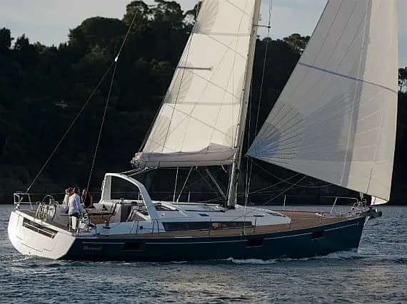 Oceanis 48 in Athens / Alimos Marina - image 1