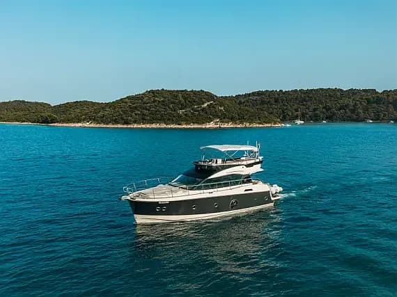 Monte Carlo 5 in Seget Donji / Marina Baotić - Photo 1