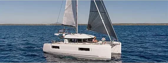 Lagoon 40 in Bocca di Magra - Photo 1