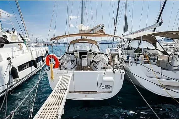 Sun Odyssey 409 in Lavrion Main Port - Photo 1