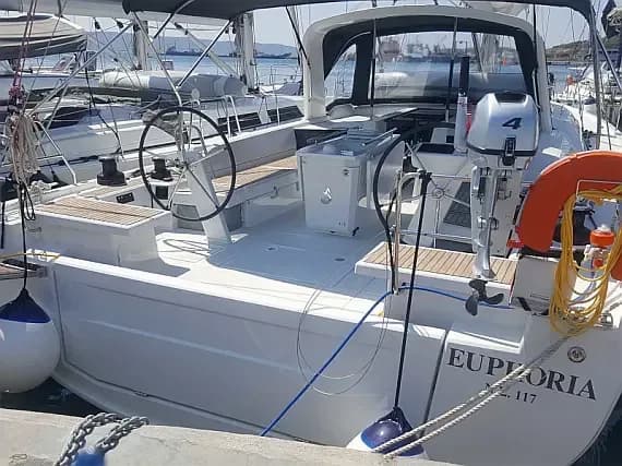 Oceanis 51.1 in Lavrion Main Port - Photo 1