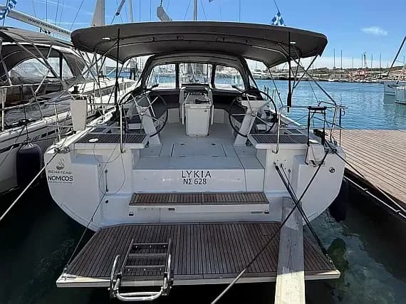 Oceanis 46.1 in Lavrion Main Port - Photo 1