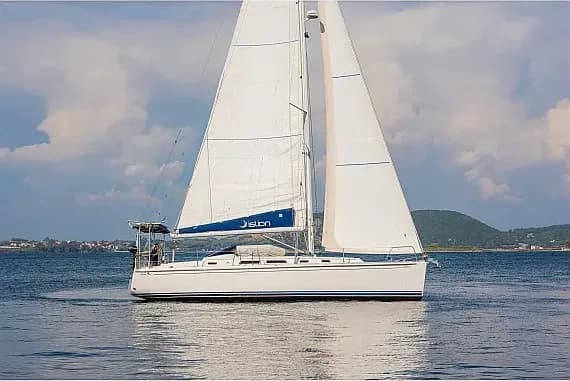 Hanse 400 in Preveza Main Port - Photo 1