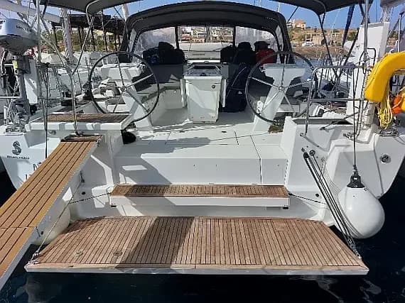 Oceanis 46.1 in Lavrion Main Port - Photo 1