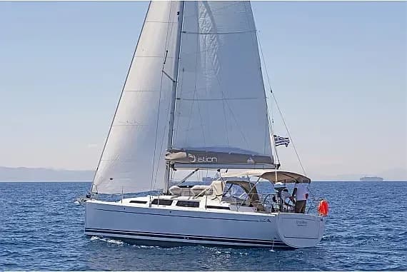 Hanse 345 in Preveza Main Port - Photo 1